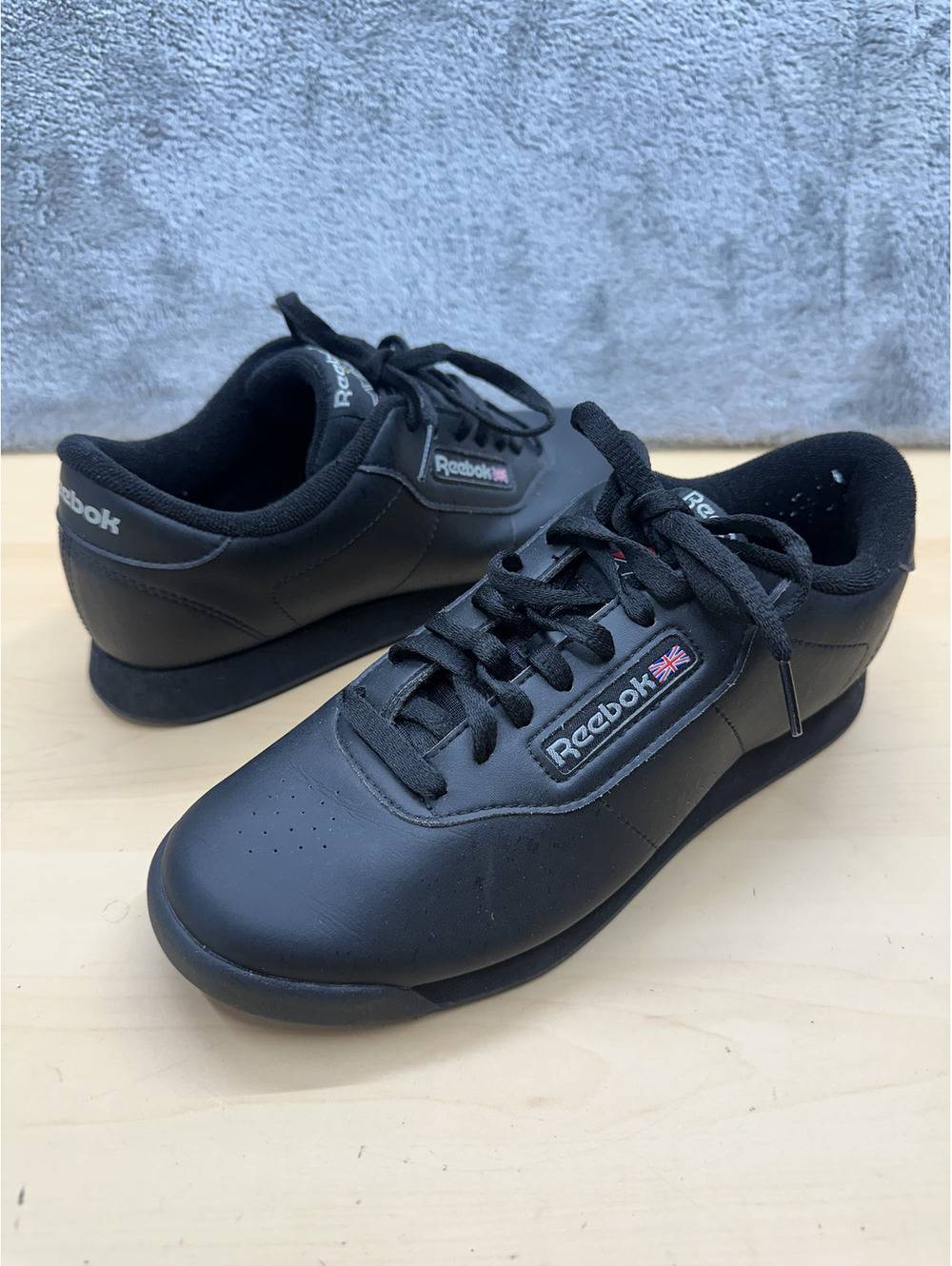 Reebok Classic Black Sneakers Timeless Streetwear